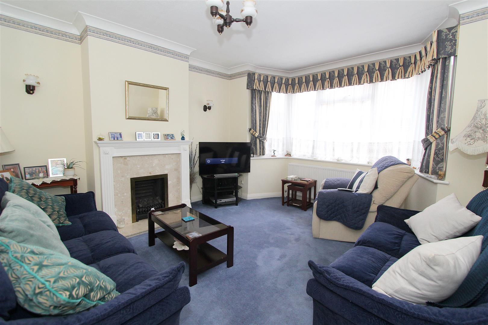 Kingswood Way, Wallington
